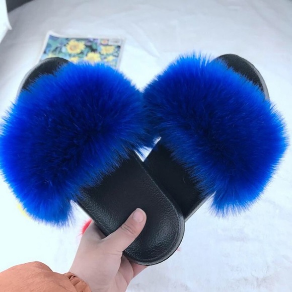 Fur Slippers - Picture 4 of 5